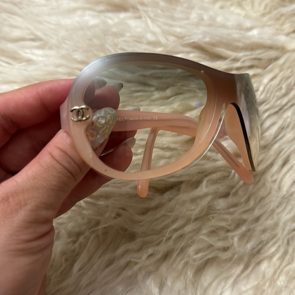 Vintage Chanel Sunglasses - Picture 7 of 10